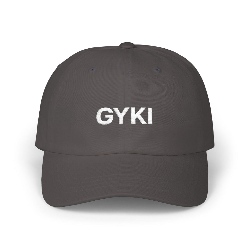Classic Dad Cap with GYKI Design, Casual Cap for Everyday Use, Trendy Gift for Dads, Adjustable Sun Hat, Perfect for Outdoor Activities