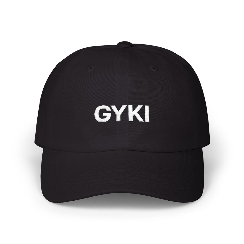 Classic Dad Cap with GYKI Design, Casual Cap for Everyday Use, Trendy Gift for Dads, Adjustable Sun Hat, Perfect for Outdoor Activities